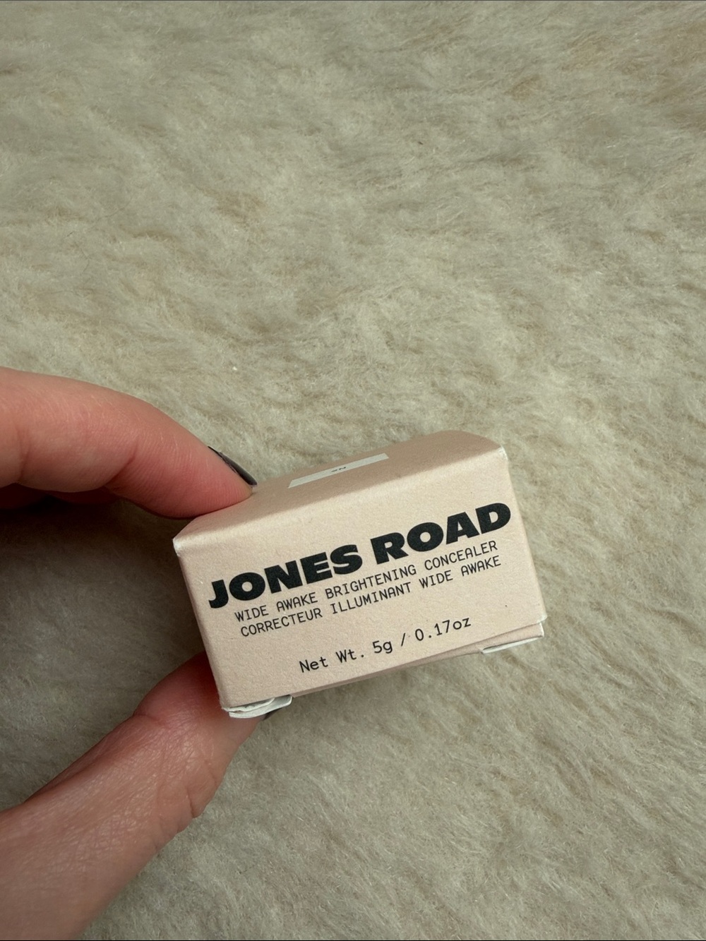 Jones Road Wide awake concealer in shade 2N